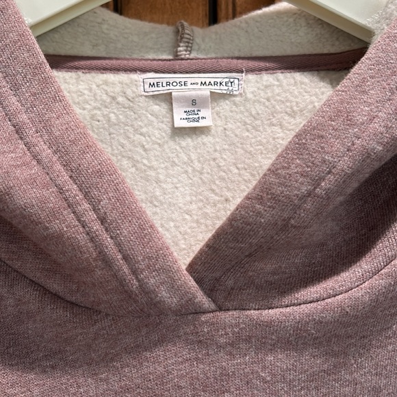 Melrose & Market pink/purple hoodie w bell sleeves. Raw hem. Size small NWOT - Picture 2 of 6